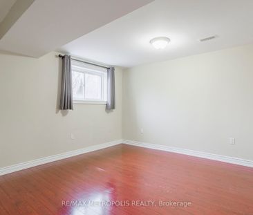 Detached Home For Lease | E8122218 - Photo 2