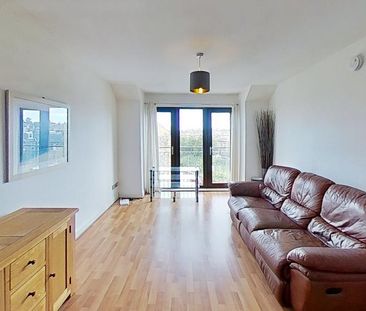 3 bedroom flat to rent - Photo 1