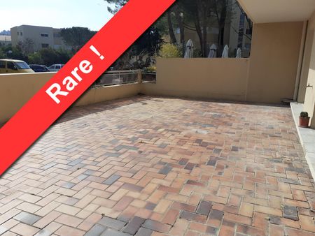 Location Appartement 2 pièces 50m² DRAGUIGNAN 83300 - Photo 5