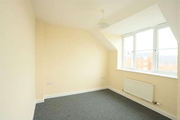 Redfearn Walk, Warrington, WA2 - Photo 1