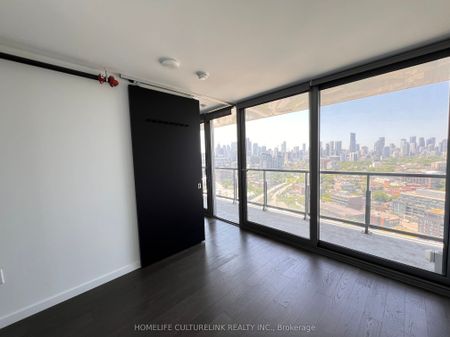 River City III Lofts - Photo 3