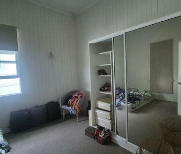 Greenslopes - Photo 2