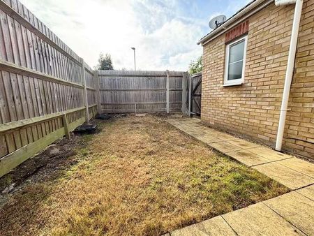 Larkins Close, Potton, Sandy, SG19 - Photo 3