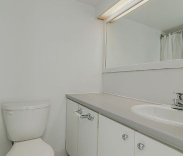 1975 Maisonneuve Blvd West - Photo 4
