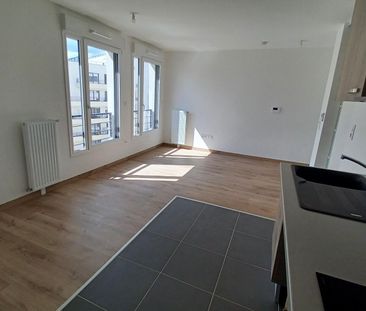 location Appartement T1 DE 27.7m² À COLOMBES - Photo 1