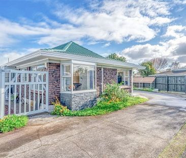Charming 3BR Home with Garden! - Photo 1