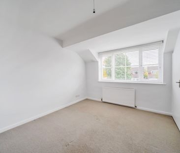 4 bedroom detached house to rent - Photo 5