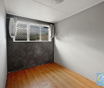 GROUND LEVEL MODERN UNIT! - Photo 1