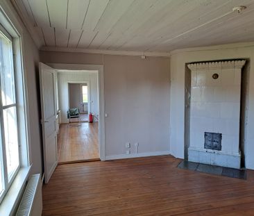 ÖRBYHUS SLOTT 107 - Foto 2