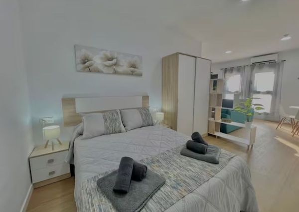 Alquiler de estudio en C/mar Cantábrico, 1