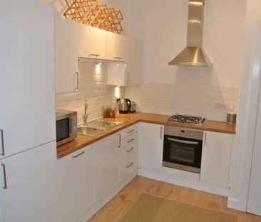 2 bedroom flat to rent - Photo 6