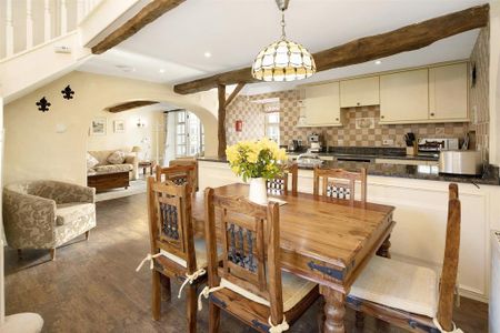 3 bedroom terraced house to rent - Photo 4