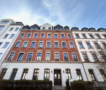 Balkon • Kaßberg • helle 2- Zimmer Wohnung • zur Miete • Einbauküch... - Photo 6