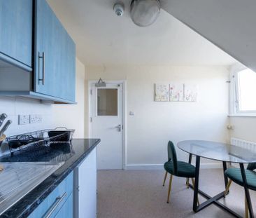 Fortess Road, London - Photo 5