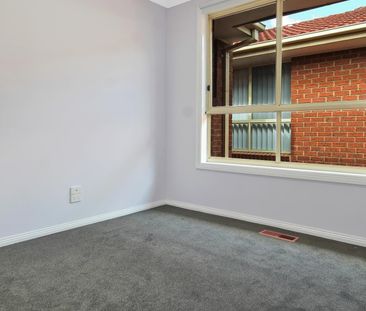 Convenient Living in Noble Park - Photo 5