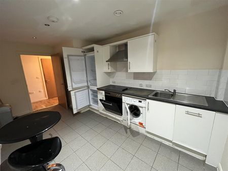2 Bedroom Apartment To Rent - Photo 4