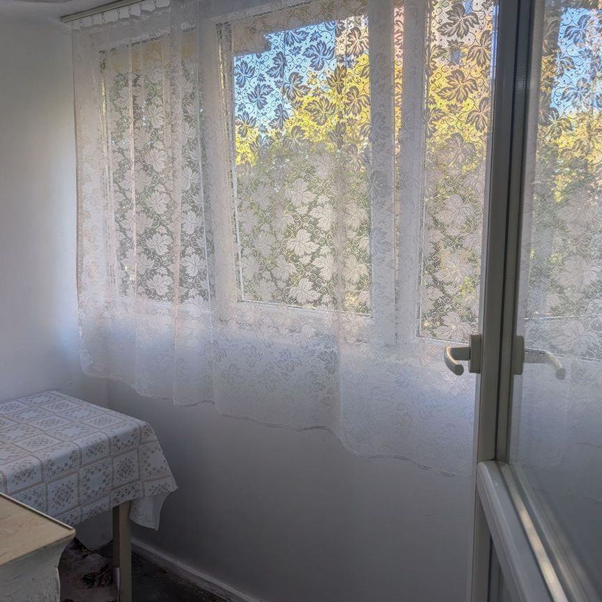 Garsonieră de închiriat în Pantelimon, 28 mp, decomandată - Photo 1