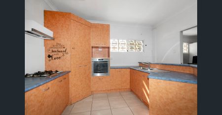 3 Bedroom Unit - Photo 4