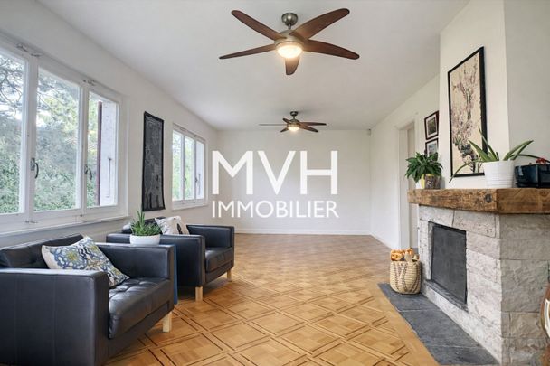 Detached house with tree garden - Photo 1