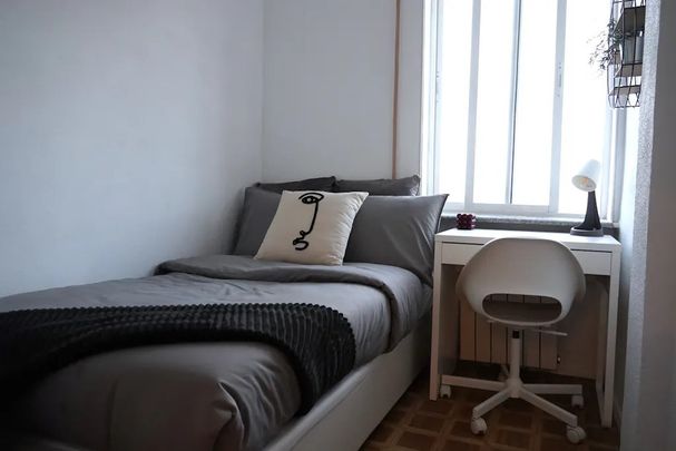 Calle de la Virgen de Aránzazu, Madrid, Community of Madrid 28034 - Photo 1