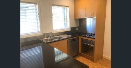 LIFESTYLE & CONVENIENCE - 2 bedrooms plus a study! - Photo 4