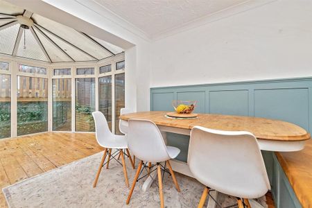 4 bedroom house to rent - Photo 3