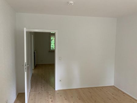 3-Zimmer Erdgeschosswohnung mit Laminatboden in GE-Hassel - Photo 2