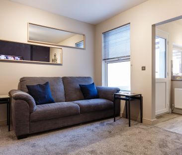 North Street Room 2 - Photo 1