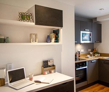 Studio to rent - Photo 5