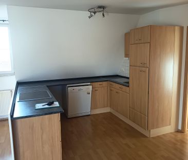 Sonnige 2 Zimmer Dachgeschosswohnung zum 01.11.2025 - Photo 6