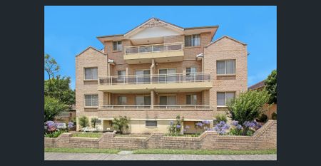 Modern and Large 2 Bedroom Apartment in the Heart of Riverwood - Photo 3