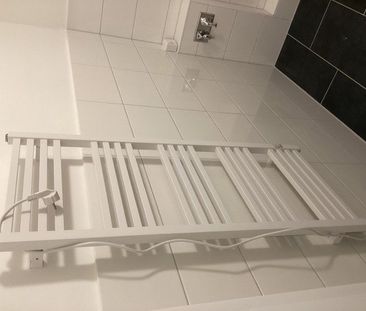 Erstbezug nach Sanierung - Singlewohnung mit großem Balkon. - Photo 1