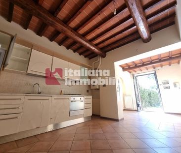 Ampio bilocale con giardino e posto auto in Affitto - Foto 5