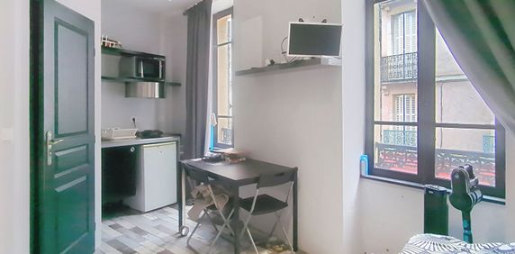 Apartment - Photo 2