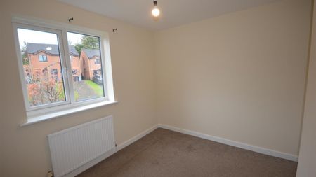 Bollin Drive, Congleton - Photo 2