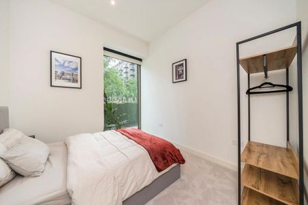 3 bedroom flat to rent - Photo 4