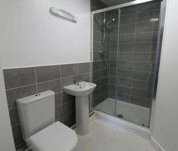 Flat to rent on - Photo 6