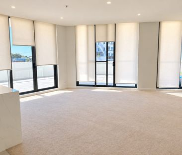 Luxurious 3-Bedroom + Study Apartment in the Heart of Hurstville – Unbeatable Location! - Photo 2