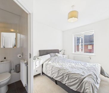 2 bedroom semi-detached house to rent - Photo 4