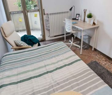 Viale Giovanni Vicini, Bologna, Emilia-Romagna 40134 - Photo 3