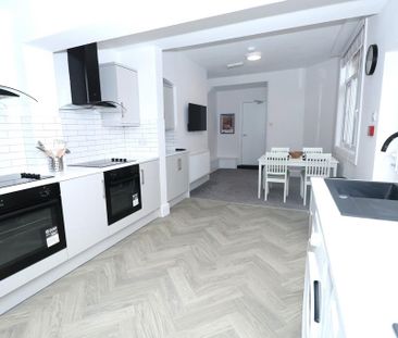 8 bedroom house share to rent - Photo 5