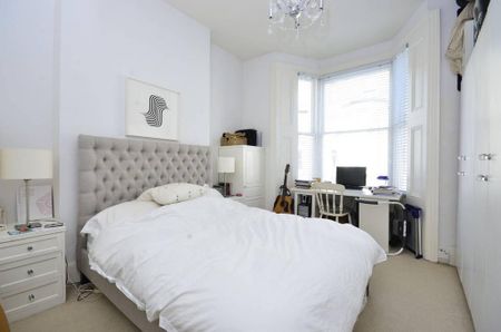 2 bedroom flat to rent - Photo 3