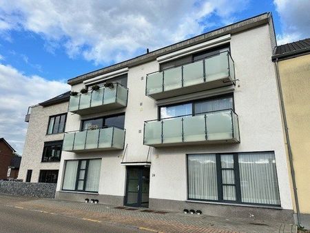 Verzorgd appartement op de 1ste verdieping met 2 slaapkamers, autostandplaats, lift, terras te Neeroeteren. - Foto 5