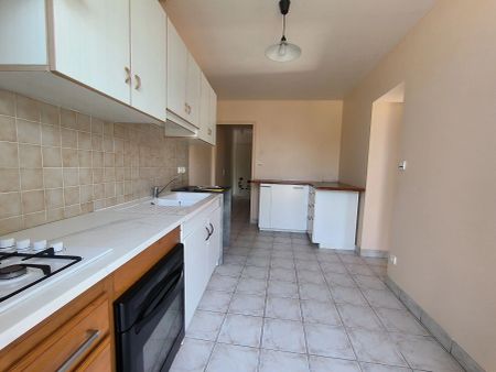 Maison à Linazay - Photo 2