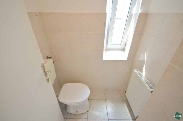 Wundervoller 2-Zimmer-Altbau in Hofruhelage nähe Mariahilfer Straße - Foto 1