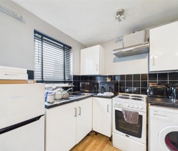 St Peters Close, Cheltenham, Gloucestershire, GL51 - Photo 2