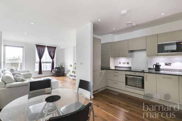 Heath Parade, Colindale, Grahame Park Way - Photo 1