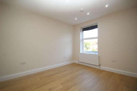 Rutland Road, Harrow, Middlesex, HA1 - Photo 4