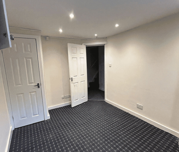 Hudson Grove, Leeds, LS9 - Photo 1