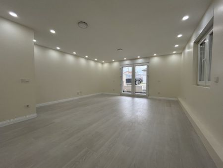 Location Appartement 4 pièces 127m² - Photo 3